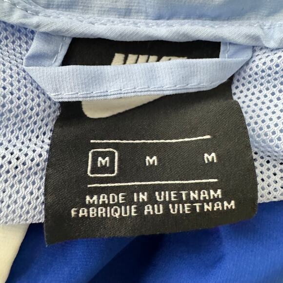 Nike Women's Sportswear Windrunner Jacket Size M - Picture 7 of 9